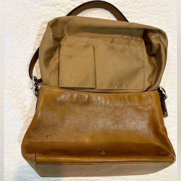 COACH Vintage Hampton Shoulder Crossbody Leather Bag +100% Silk Scarf PRETTY! 🌸 - Picture 10 of 13